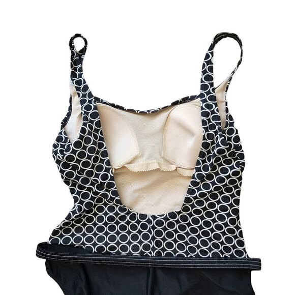 CHRISTINA ONE PIECE DOUBLE LINED SWIMSUIT BLACK AND WHITE SIZE 14 L - Picture 5 of 9